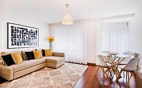 Bmyguest - Central Garage Apartment